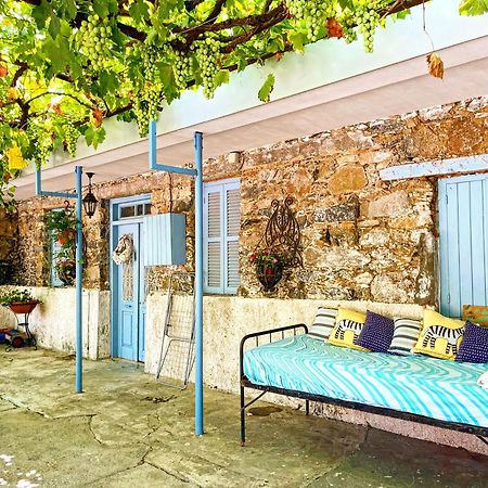 Holiday House โปรโดรมอส ภายนอก รูปภาพ
